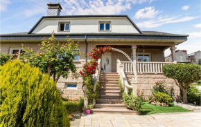 4 Bedroom Awesome Home In Chantada